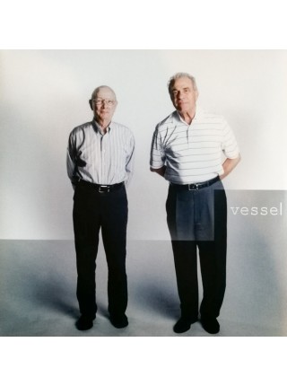 35005833		Twenty One Pilots - Vessel 	" 	Synth-pop, Indie Rock"	Clear, Limited	2013	" 	Fueled By Ramen – 7567-86735-4"	S/S	 Europe 	Remastered	03.06.2016