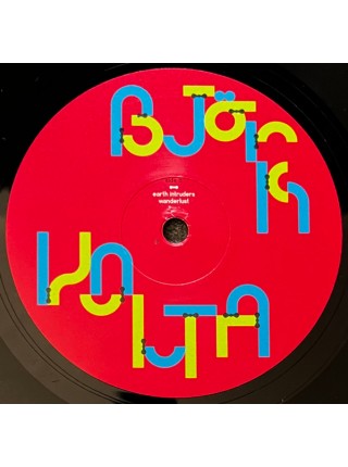 35014253	 Björk – Volta, 2lp	"	Tribal, Experimental "	Black, 180 Gram	2007	"	One Little Indian – tplp460 "	S/S	 Europe 	Remastered	26.10.2016
