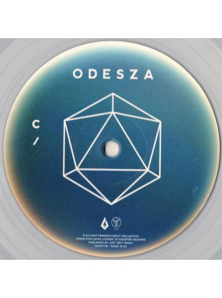 35014256	 Odesza – A Moment Apart, 2lp	"	Synth-pop, Nu-Disco "	Translucent, 180 Gram, Gatefold	2017	" 	Counter Records – COUNT118"	S/S	 Europe 	Remastered	08.09.2017