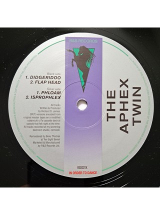 35016794	 	 The Aphex Twin – Didgeridoo (Expanded Edition)	" 	Breaks, Techno, Abstract"	Black, EP, 2lp	2024	" 	R & S Records – RS9201X"	S/S	 Europe 	Remastered	31.05.2024