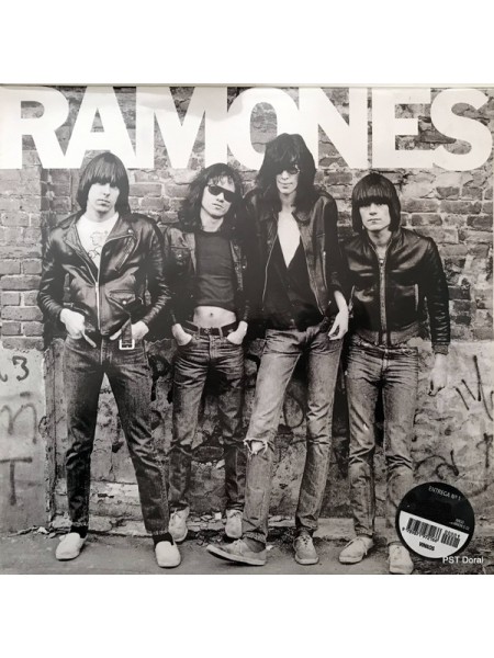 35009394	Ramones – Ramones 	"	Rock & Roll, Punk "	Black, 180 Gram	1976	" 	Sire – 8122-79327-5"	S/S	 Europe 	Remastered	09.02.2018
