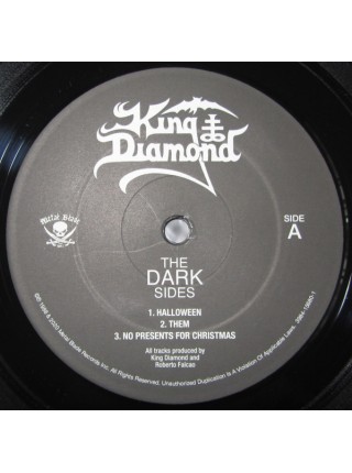 35007841		 King Diamond – The Dark Sides	" 	Heavy Metal"	Black, 180 Gram	1988	" 	Metal Blade Records – 3984-15680-1"	S/S	 Europe 	Remastered	16.09.2022