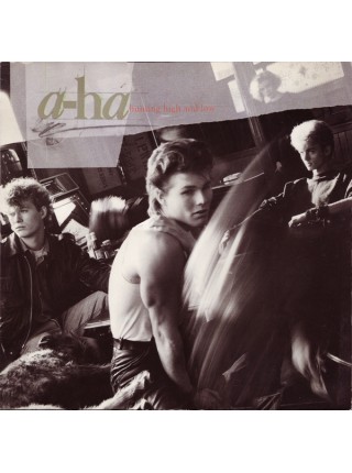 1200208	a-ha – Hunting High And Low	"	New Wave, Pop Rock, Synth-pop"	1985	"	Warner Bros. Records – 925 300-1"	NM/EX+	Europe
