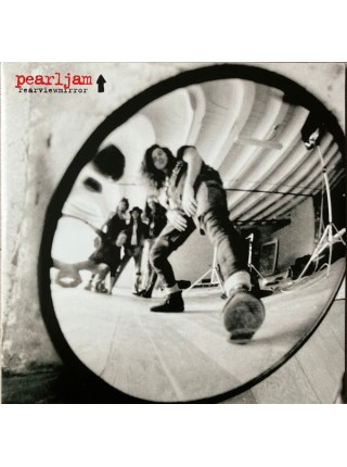 35014753	 	 Pearl Jam – Rearviewmirror (Greatest Hits 1991-2003: Volume 1), 2LP	" 	Alternative Rock, Grunge"	Black, 180 Gram, Gatefold	2004	" 	Epic – 19439895051"	S/S	 Europe 	Remastered	18.03.2022