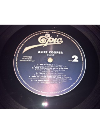 35007507	 Alice Cooper  – Trash	" 	Hard Rock, Goth Rock"	Black, 180 Gram	1989	" 	Music on Vinyl – MOVLP1862, Epic – MOVLP1862"	S/S	 Europe 	Remastered	05.10.2017
