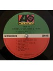 35005939		 Crosby, Stills, Nash & Young – Déjà Vu	" 	Folk Rock, Classic Rock"	Black, 180 Gram, Gatefold	1970	" 	Atlantic – R1 7200"	S/S	 Europe 	Remastered	10.02.2023